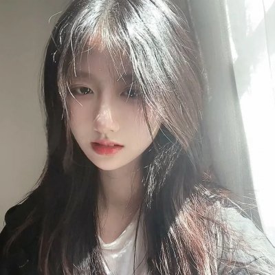 一个叫阿宝的男孩